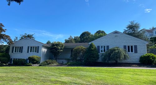 53 W Hill Cir, Stamford, CT, 06902-1729 | Card Image