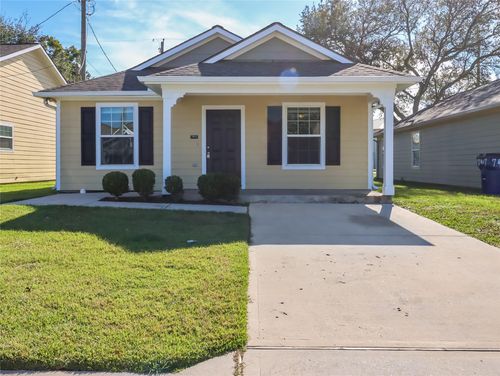 7413 Blue Jay Dr, Texas City, TX, 77591-3659 | Card Image