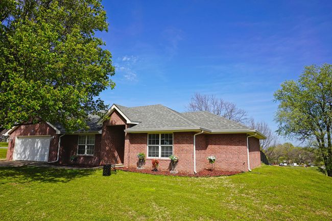 Front | Image 4