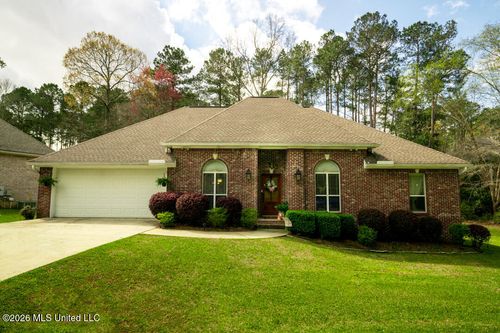 123 Courtland Dr, Hattiesburg, MS, 39402-8314 | Card Image