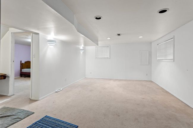 1013 Tuxedo Dr, House other with 4 bedrooms, 2 bathrooms and 3 parking in Port Moody BC | Image 15