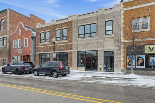 201-1540 119th St, Whiting, IN, 46394-1733 | Card Image