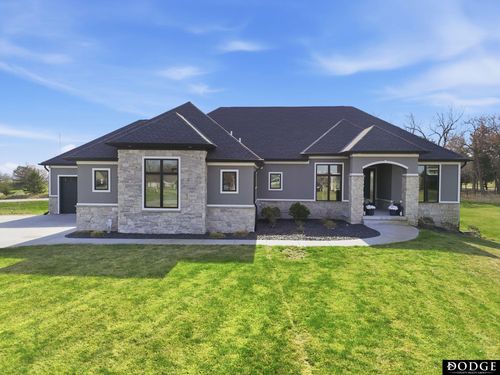 1211 W Dolores Ct, Lincoln, NE, 68523-7220 | Card Image