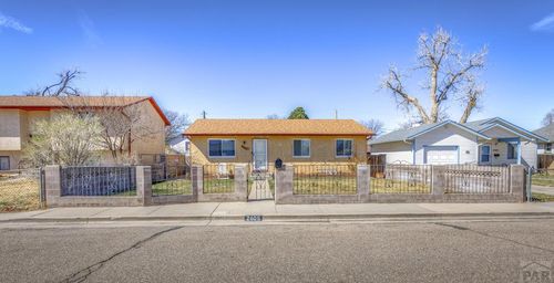 2605 Oakland Ave, Pueblo, CO, 81004-4016 | Card Image