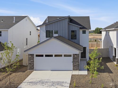 936 Thunderbolt Dr, Mountain Home, ID, 83647-1395 | Card Image
