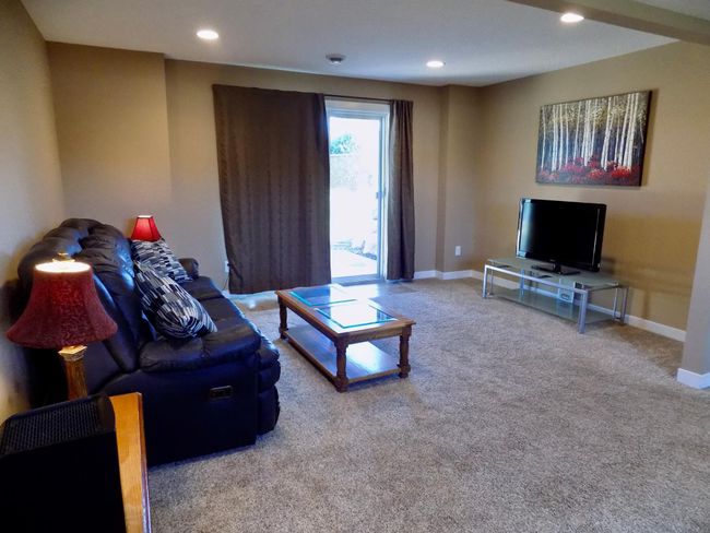 FR, walk-out to patio & yard | Image 21