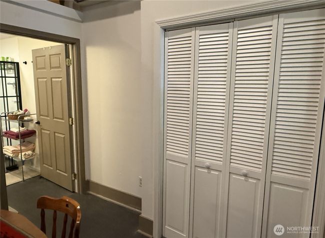lots of storage | Image 27