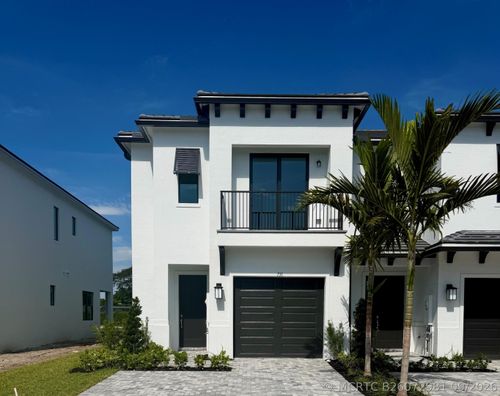 10-mangrove-731 Nove Boulevard, Margate, FL, 33063 | Card Image