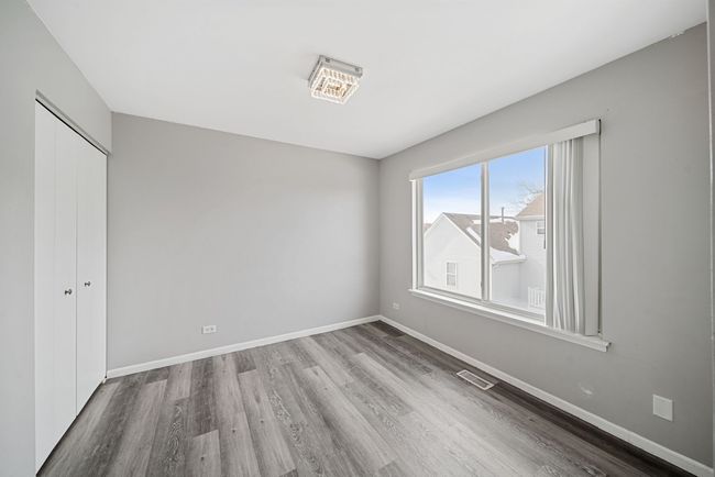 1605 Saint Claire Ct, Townhouse with 2 bedrooms, 2 bathrooms and 2 parking in Gurnee IL | Image 6