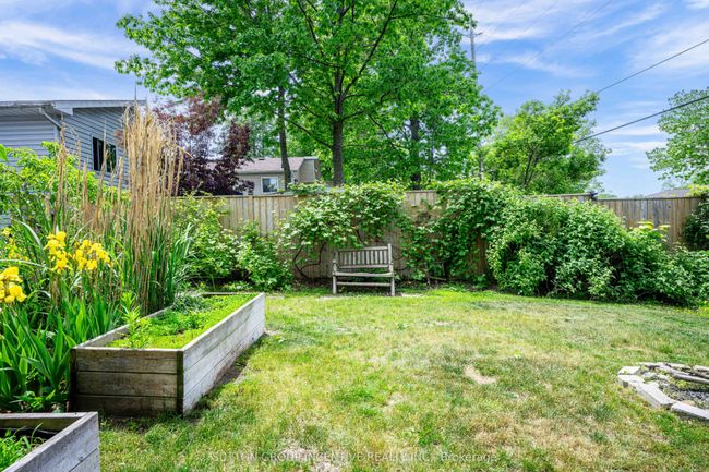 28 Dyer Dr, House attached with 4 bedrooms, 2 bathrooms and 4 parking in Wasaga Beach ON | Image 24
