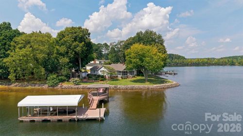 9109 Clement Cir, Terrell, NC, 28682-9719 | Card Image
