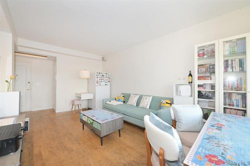 14o-99-05 63rd Drive, New York, NY, 11374 | Card Image