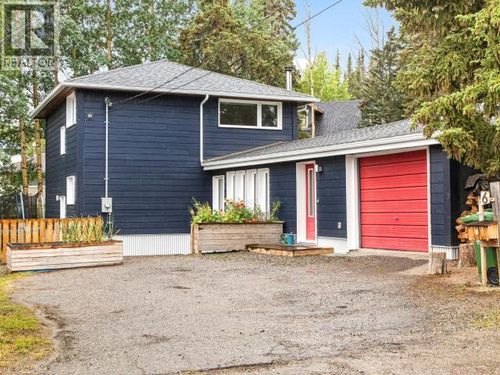 6 Chalet Cres, Whitehorse, YT, Y1A3H1 | Card Image