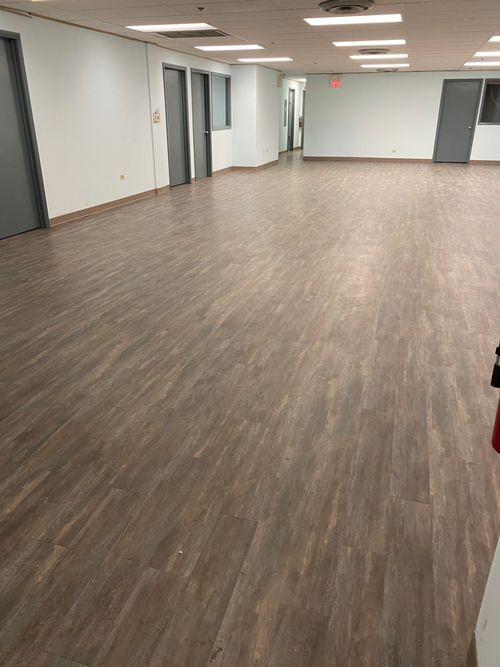 543 W Algonquin Rd, Arlington Heights, IL, 60005-4411 | Card Image