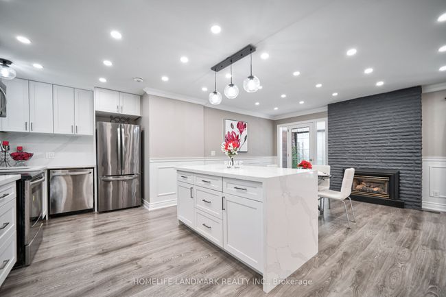 720 Emerson Ave, House other with 5 bedrooms, 2 bathrooms and 4 parking in Oshawa ON | Image 6