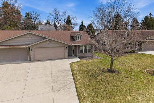 437 Kennedy Court, Howards Grove, WI, 53083 | Card Image