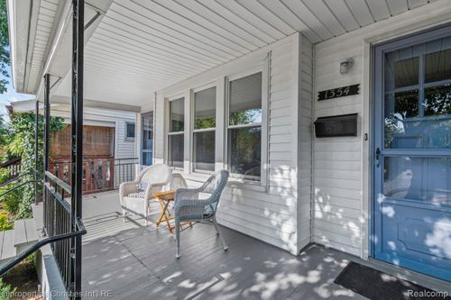 1354 Maryland St, Grosse Pointe Park, MI, 48230 | Card Image