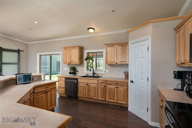 Kitchen | Image 22