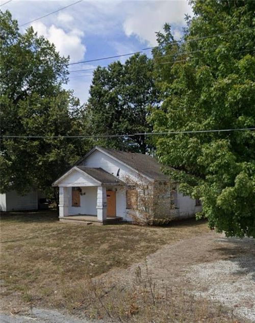 304 High St, Windsor, MO, 65360-1618 | Card Image