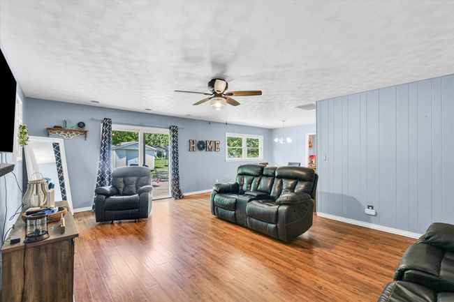 4 Cherry Ln, House other with 3 bedrooms, 2 bathrooms and 2 parking in Villa Grove IL | Image 8