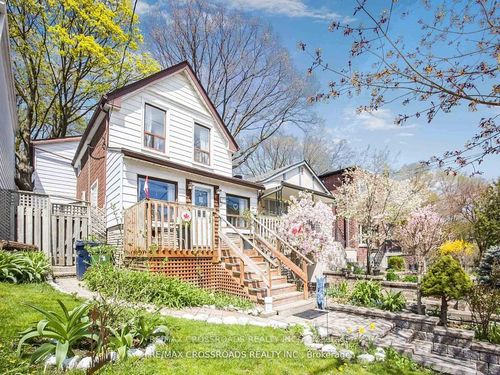 22 Ivy Ave, Toronto, ON, M4L2H7 | Card Image