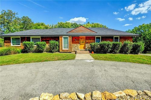 1197 S 104th St, Edwardsville, KS, 66111-1153 | Card Image