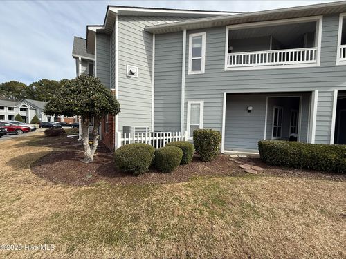 a-107 Breezewood Dr, Greenville, NC, 27858-8842 | Card Image