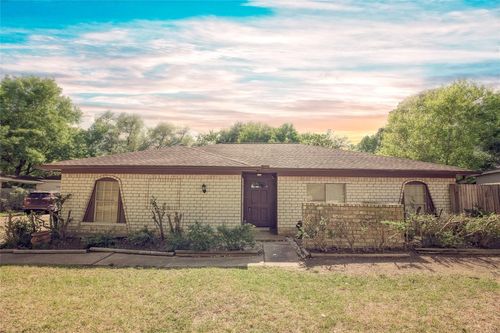 13927 Lynnwood Ln, Sugar Land, TX, 77498-2336 | Card Image