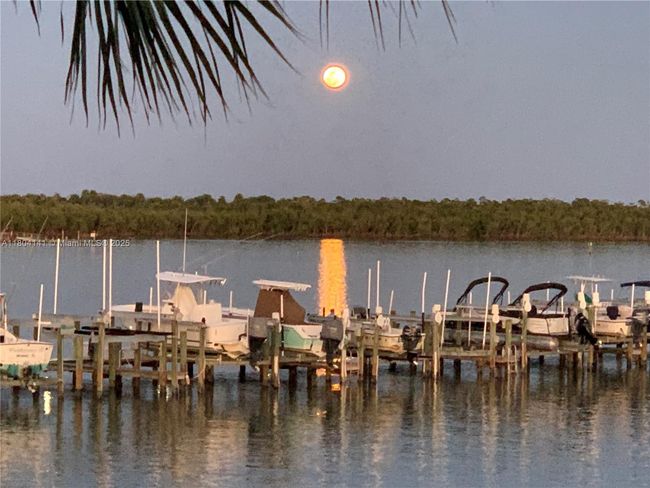APT-2 - 6102 Se Landing Way, Condo with 2 bedrooms, 2 bathrooms and null parking in Stuart FL | Image 7
