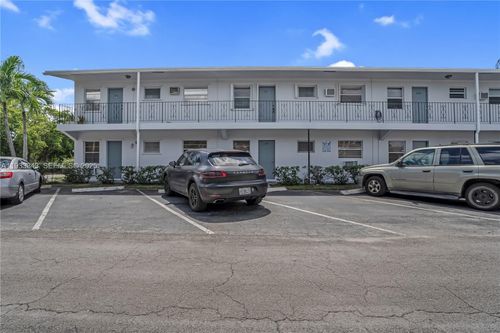apt-221-7401 Pines Blvd, Pembroke Pines, FL, 33024-7229 | Card Image