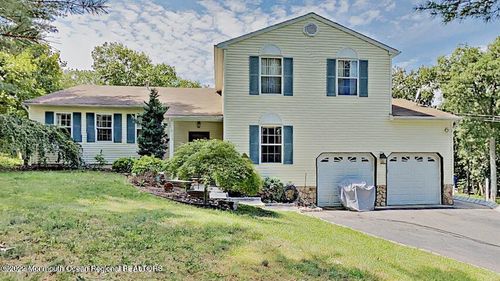 31 Oakland Dr, Jackson, NJ, 08527-2708 | Card Image