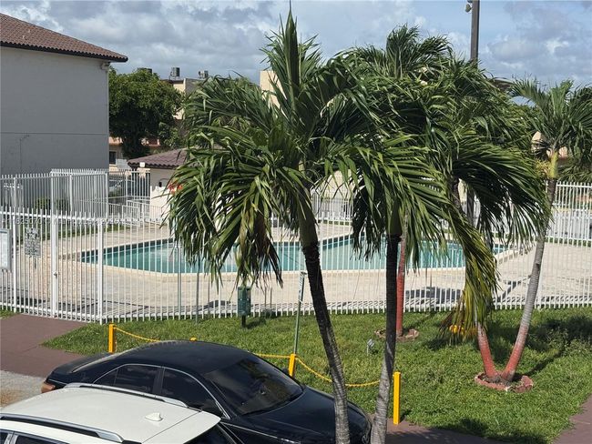 APT-201 - 950 Sw 104 Th Ct, Townhouse with 2 bedrooms, 3 bathrooms and null parking in Miami FL | Image 11