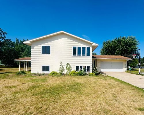 1025 9th St Sw, Wadena, MN, 56482-1942 | Card Image