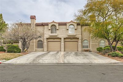 0 - 2622 Twin Pines Avenue, Townhouse with 3 bedrooms, 2 bathrooms and null parking in Henderson NV | Image 1