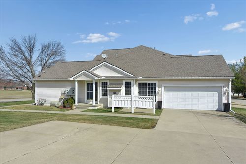 8733 Hanworth Dr, Johnston, IA, 50131-2960 | Card Image