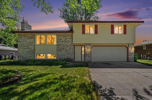 1728 132nd Ave Ne, Blaine, MN, 55449-4134 | Card Image