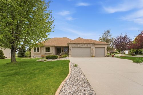 3098 Grouse Cir Nw, Prior Lake, MN, 55372-4525 | Card Image