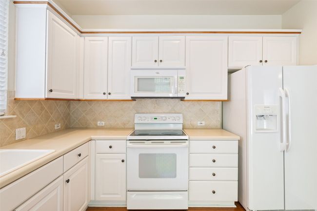 311 Dove Hollow Trl, House other with 2 bedrooms, 2 bathrooms and 2 parking in Georgetown TX | Image 12