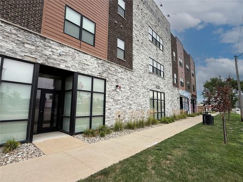 103-1420 1st Ave Ne, Cedar Rapids, IA, 52402-5024 | Card Image