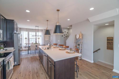 237 Cheshire Ln, WAYNESBORO, VA, 22980 | Card Image