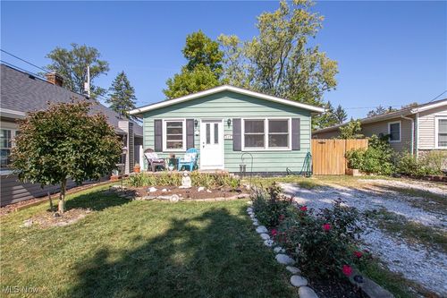 117 Clovercliff Dr, Chippewa Lake, OH, 44215-9629 | Card Image