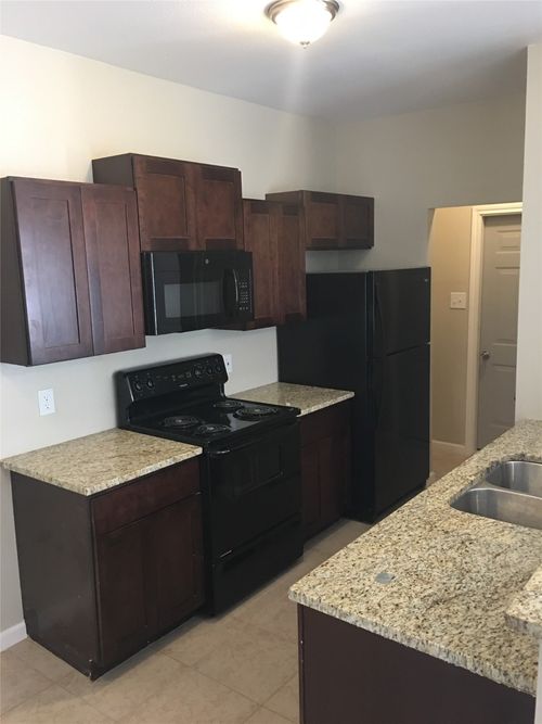 7513 Novella Dr, Fort Worth, TX, 76134-4318 | Card Image