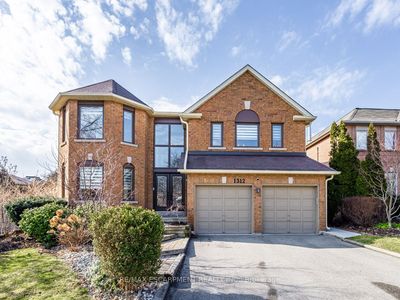 1312 Saddler Cir, House other with 4 bedrooms, 4 bathrooms and 5 parking in Oakville ON | Image 3