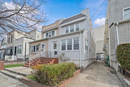 961 Dahill Road, Brooklyn, NY, 11204 | Card Image