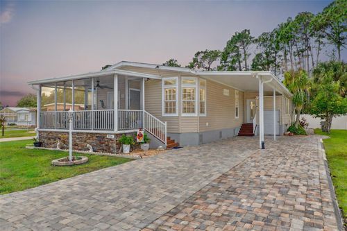 924 Blue Heron Blvd, OSTEEN, FL, 32764-8500 | Card Image