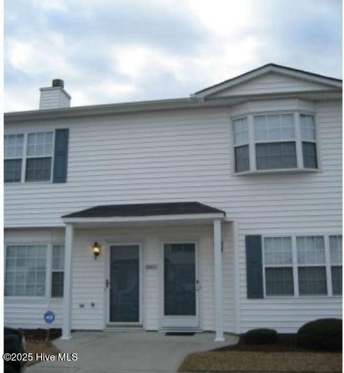 kk8-3917 Sterling Pointe Dr, Winterville, NC, 28590-7000 | Card Image