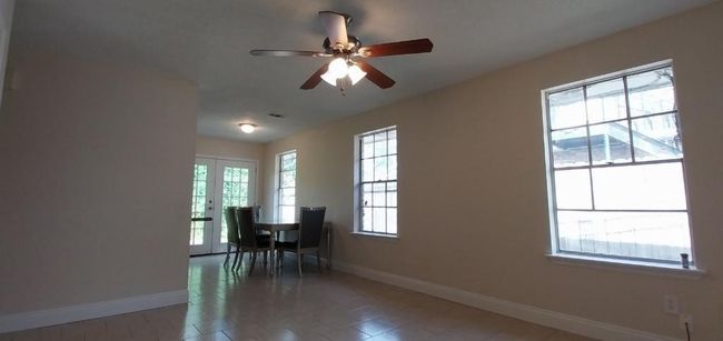 218 Marion Ct, Home with 3 bedrooms, 2 bathrooms and null parking in River Ridge LA | Image 4