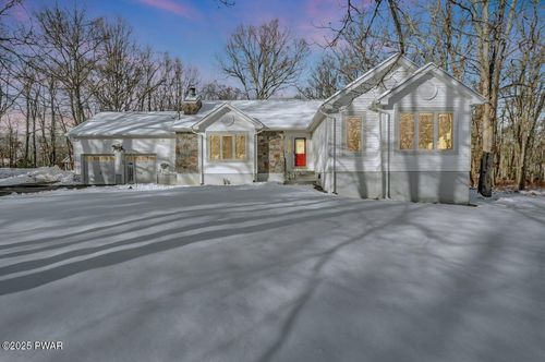 204 Lincoln Dr, Lords Valley, PA, 18428 | Card Image