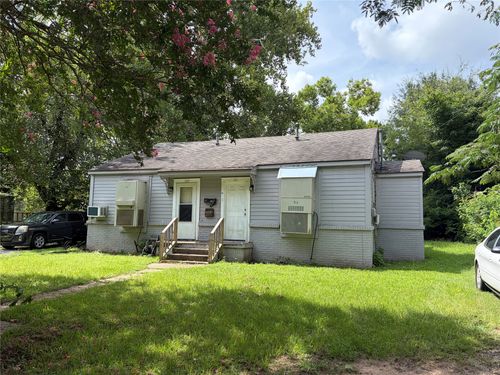 111 E Fairview St, Shreveport, LA, 71104-4531 | Card Image
