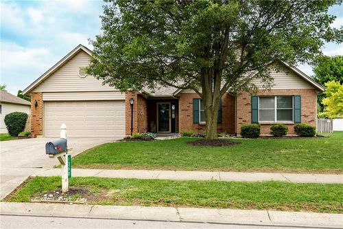 1360 Adamsmoor Dr, Waynesville, OH, 45068-9671 | Card Image